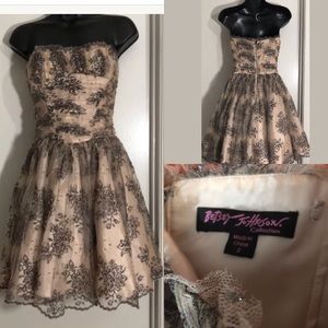 Betsy Johnson 2 nude black strapless dress